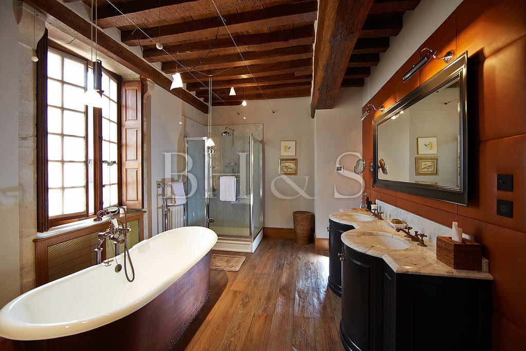 Mansion in Beaune - Bathroom creation