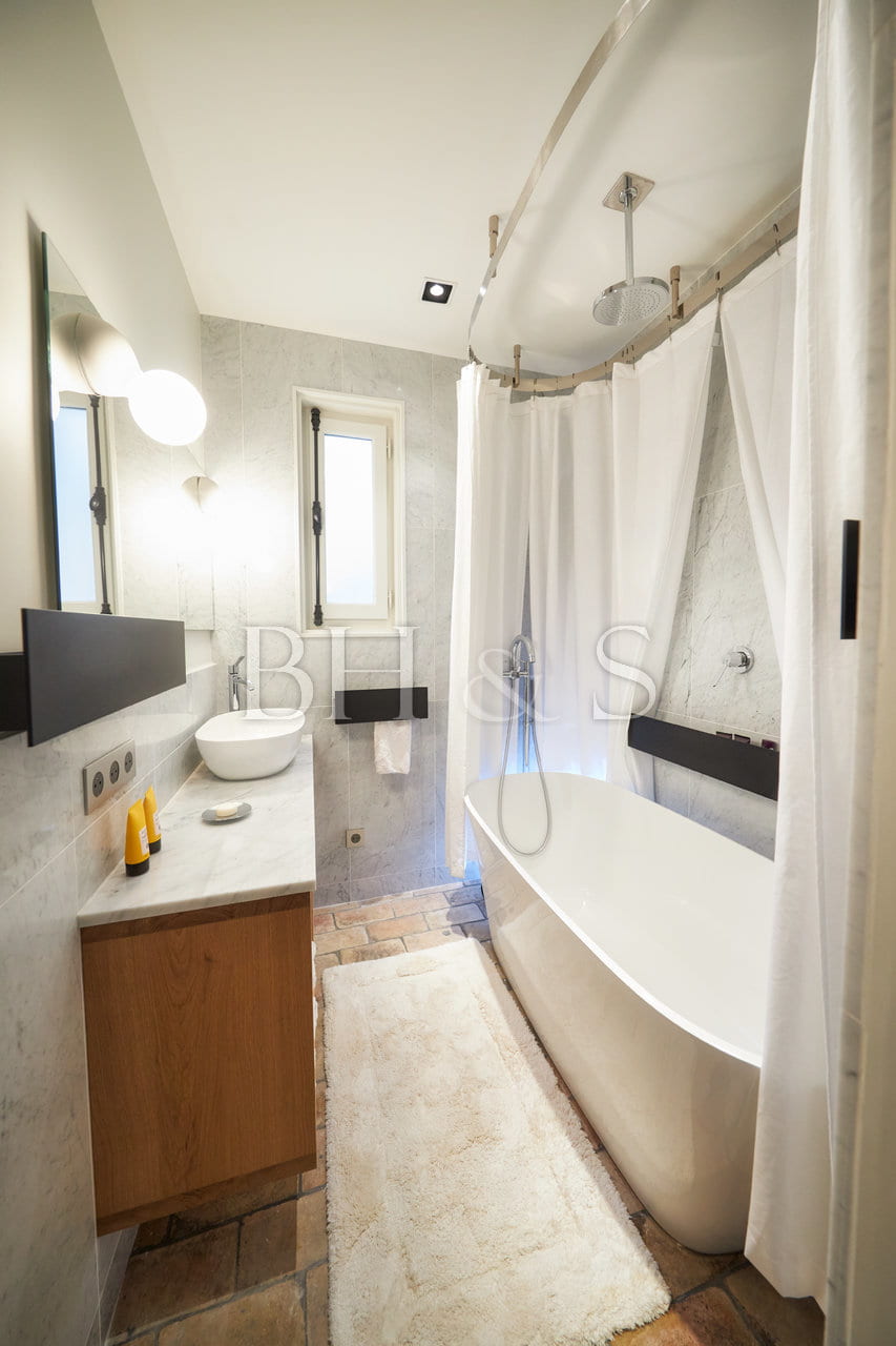 Burgundy-Home-Services-085