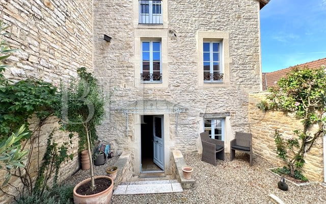 Rare property, Meursault