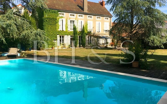  Period house near Beaune