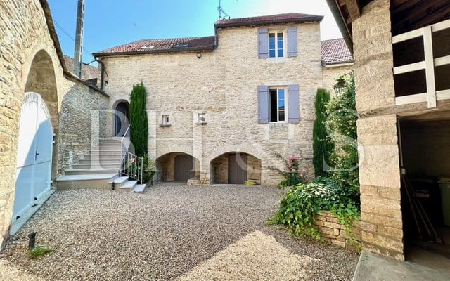 Maison de village - 15 min Beaune
