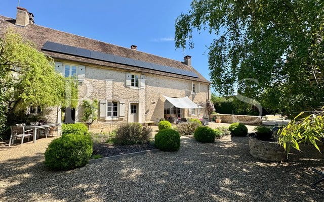 Maison en pierre - Proche Meursault 
