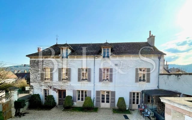 Maison de caractère - 5 minutes Beaune 